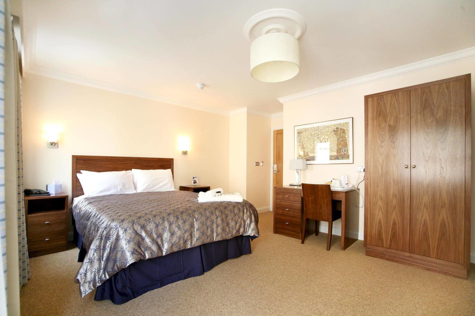 Hotel Legends Brighton